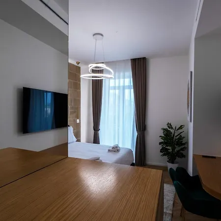 Diamonds And 3* Pozzuoli