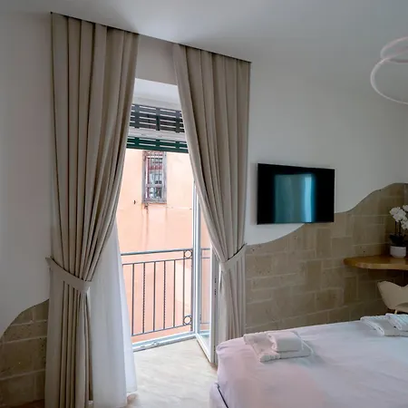 Diamonds And 3* Pozzuoli